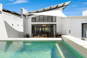 2 Luna Noosa - Spacious Retreat in Elevated Location
